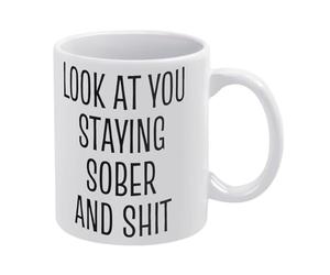 Mug Regarde toi tu restes sobre Tasse À Céramique Travail 330ml