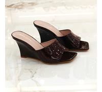 Mules compensées sculptées effet miroir brillant - Élégantes, modernes et ultra-confortables, élégantes, décontractées, bohèmes, pour mariages et broderies Faites une entrée remarquée avec ces mules n
