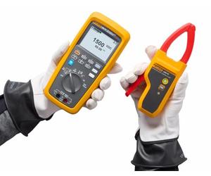 Multimètre numérique Fluke 283 FC/PV pour applications solaires avec pince ampèremétrique sans fil