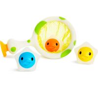 Munchkin Catch a Glowing Star Glow in The Dark Baby Bath Toy Catch a Star
