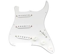 Musiclily Pro Pickguard Standard SSS Pre-cablé Loaded Pre-wired Pickguard avec Artec Micros Staggered Alnico 5 Simple Bobinage pour Guitare Electrique Style Strat, 3 Plis Blanc
