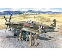 MUSTANG P-51b With USAAF Pilots Et au Sol Personnel 1:48 Plastic Model Kit Icm