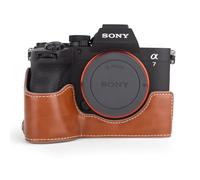 MUZIRI KINOKOO Housse pour Sony A7 V/A7R V/ A7 IV-Demi-Housse de Protection en Cuir PU avec Sony Alpha 7R V/A7M5/A7M4/A7R5, avec accès au Compartiment Batterie et poignée Ergonomique - Marron