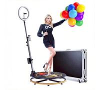 MWE Photobooth 360 Machine avec Flightcase, Personnalisation du Logo, Télécommande Logiciel, pour 2-3 Personnes Debout, Convient pour Les Fêtes, Mariages, Industrie de la Location (68cm-CD)
