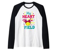 My Heart is on That Field, Funny Softball Saying Manche Raglan
