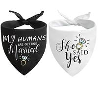 My Humans are Getting Married She Said Yes Lot de 2 Bandanas pour Photos de Mariage, fiançailles, Accessoires pour Animaux de Compagnie pour Les Amoureux des Chiens, Cadeau de fête prénuptiale