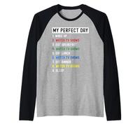 My Perfect Day Regarder des émissions de télévision Manche Raglan