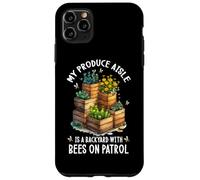 My Produce Aisle is A Backyard with Bees on Patrol Coque pour iPhone 11 Pro Max