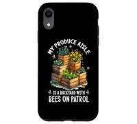 My Produce Aisle is A Backyard with Bees on Patrol Coque pour iPhone XR