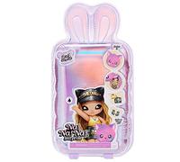 Na ! Na ! Na ! Surprise ! Pom Doll 2 en 1 avec Peluche 10 cm et poupée Souple 20 cm, Peluche Porte-clés et Tenues Fashion, modèles aléatoires à Collectionner (série 4), Jouet pour Enfants dès 3 Ans NAA16000
