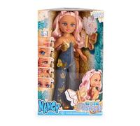 Nancy - Gold Makeup, poupée avec kit de Maquillage Complet, Comprend Un Crayon à 5 Embouts, des Tatouages et des Ombres à paupières dorées, boîte en Forme de Papillon, Famosa (NACB5000)