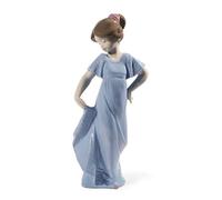 NAO Porcelain by Lladro How Pretty! (Special Edition) 2001743