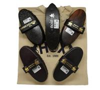 Nature Child Ensemble de brosses de toilettage Haas 'Dark & Handsome'. Pour les chevaux au pelage foncé - ajoutez une brillance supplémentaire