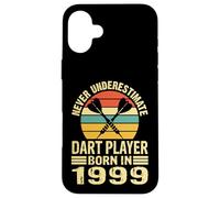 Ne jamais sous-estimer Le Joueur de fléchettes Né en 1999 Coque pour iPhone 16 Plus