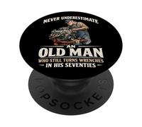 Ne sous-Estimez jamais Le Vieil Homme Qui Tourne Encore Les clés dans Les années 70 PopSockets PopGrip Adhésif