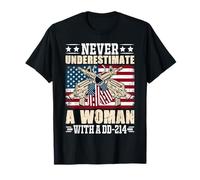 Ne sous-estimez jamais une femme avec un vétéran américain DD-214 T-Shirt