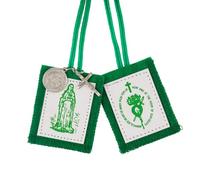 Needzo Scapulaires verts catholiques à double panneau avec image du cœur percé et de Notre-Dame avec médailles argentées, 44 cm (lot de 1)