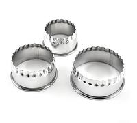 NEIQIUWING Lot de 3 emporte-pièces en forme de bord ondulé pour biscuits, gâteaux, boulettes, outils de pâtisserie, cuisine, argent, 3 tailles L M S