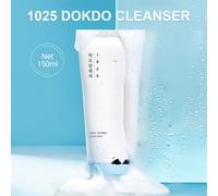 Nettoyant visage ROUND LAB 1025 Dokdo à pH doux, convenant aux peaux sensibles. Mousse riche et douce, nettoyage en profondeur et démaquillage. Contient de l'eau de mer profonde hydratante. Soin de la