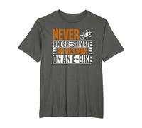 Never Underestimate An Old Man E-Bike Electric Bike EV T-Shirt