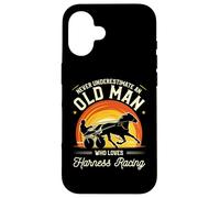 Never Underestimate an Old Man Who Loves Harness Racing Coque pour iPhone 16