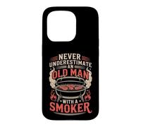 Never Underestimate an Old Man with A Smoker Funny Pitmaster Coque pour iPhone 15 Pro