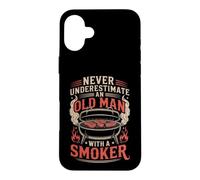 Never Underestimate an Old Man with A Smoker Funny Pitmaster Coque pour iPhone 16 Plus