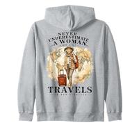 Never Underestimate Woman Who Still Travels in Her 80s Sweat à Capuche