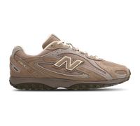 New Balance 204L Femme - Baskets, Marron - Pointure 42 - Cuir suédé Brown 42