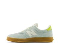 New Balance Unisexe T500 en Vert/Beige, Cuir, Taille 37.5