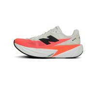 Chaussures New Balance FuelCell Rebel v5 blanc rose - 47