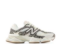 New Balance Unisexe 9060 en Beige/Blanc, Suède/Mesh, Taille 41.5