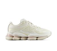 New Balance Unisexe Abzorb 2000 en Beige/Blanc/Gris, Synthétique, Taille 44.5