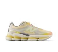 New Balance Unisexe Warm Skies Abzorb 2000 en Orange/Beige/Jaune, Synthétique, Taille 38.5