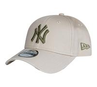 New Era 9Forty Strapback Cap - Distressed NY Yankees Beige