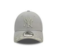 New Era MLB Flame 9Forty New York Yankees Cap One Size