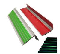 Nez de marche, bordure d'escalier en caoutchouc, phosphorescente, antidérapante, auto-adhésive, protection des marches d'escalier, bordure d'escalier Peel and Stick Stair Nose(Green,70in/1.77m)
