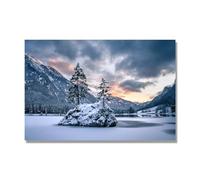 NHLDZYH Tableau Nature Hivernale, (Pins sur rochers enneigés) - Déco Murale Scandinave et Moderne pour Apporter la Sérénité dans votre Salon. 50x75cm Toile uniquement.