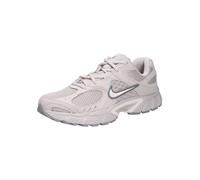 NIKE Baskets basses 'V5 RNR' gris / blanc cassé, Taille 49,5
