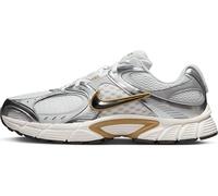 Nike Baskets V5 Runner pour homme, Blanc/cendré moyen/beige parachute, 41 EU