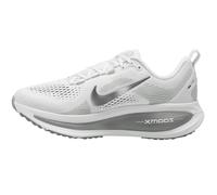 NIKE Chaussure de course 'Vomero 18' gris / gris clair / blanc cassé, Taille 39