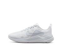 Nike Femme Downshifter 12 Women's Road Running Shoes, White/Metallic Silver-Pure Platinum, 40.5 EU