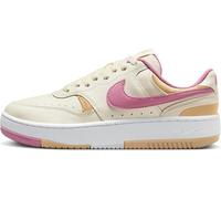 Baskets Ecru/Rose Femme Nike Gamma 41
