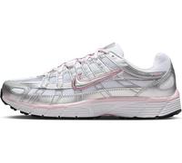 NIKE Femme P-6000 Sneaker, White/Metallic Silver/Elementa, 36.5 EU