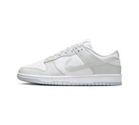 NIKE Femme WMNS Dunk Low Sneaker, Photon Dust/Multi/Color/White, 42.5 EU