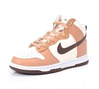 Nike FQ2755-200 Dunk High Femme Dusted Clay/Earth-Pale Ivory-White EU 37.5