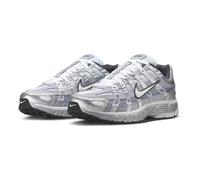Nike Homme P-6000 Style Basket, Metallic Silver/Summit White/W, 43 EU