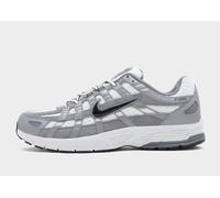 Nike Sportswear Baskets basses 'P-6000' gris foncé / noir / blanc, Taille 40