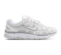Nike Baskets Femme P-6000 MTLC Summit WHT/Blanc-Platine Pur FV6603-101 38,5 EU