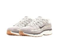 Nike P-6000 Se Chaussures de Loisirs pour Homme College Grey/Cave Stone/Lt Ore 45